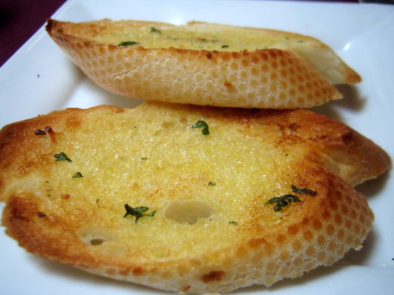 Mizi garlic bread