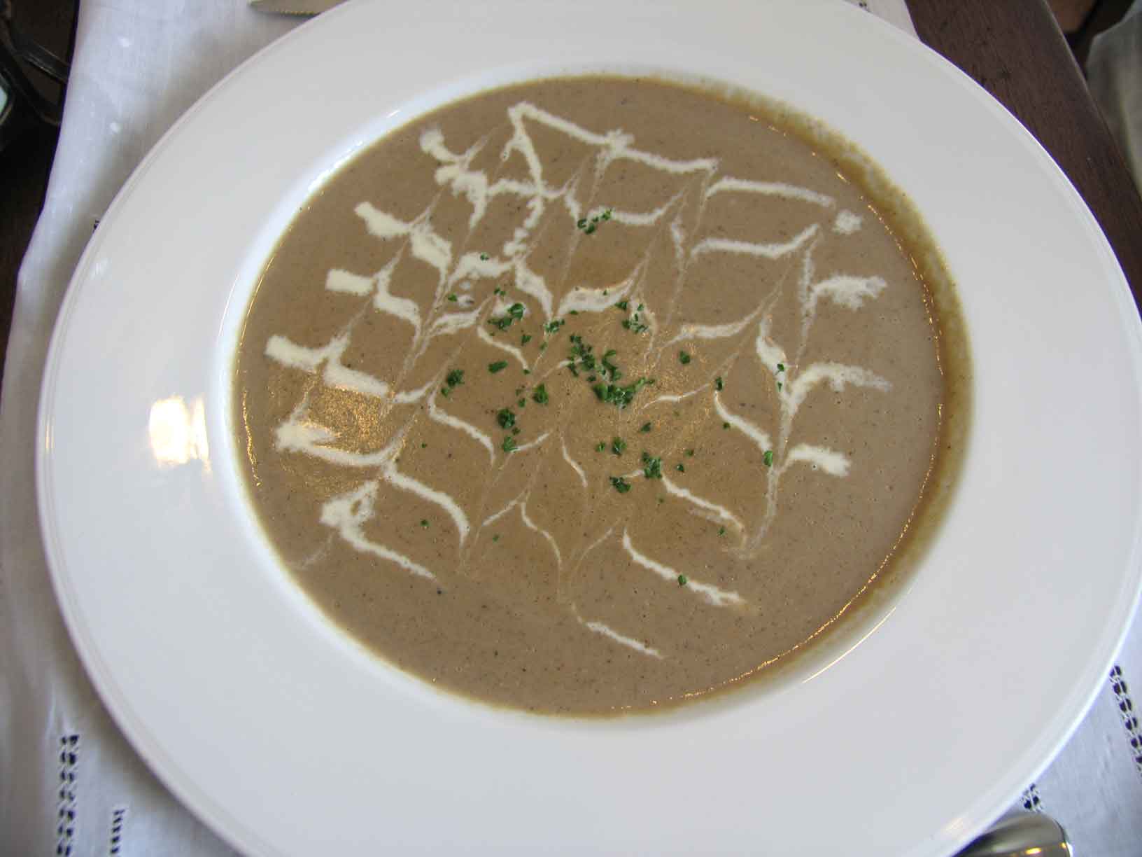 Sire mushroom soup